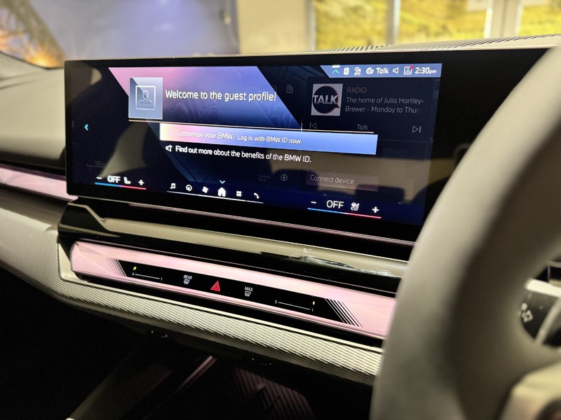  BMW 5 SERIES 530e M Sport 4dr Auto 5226917