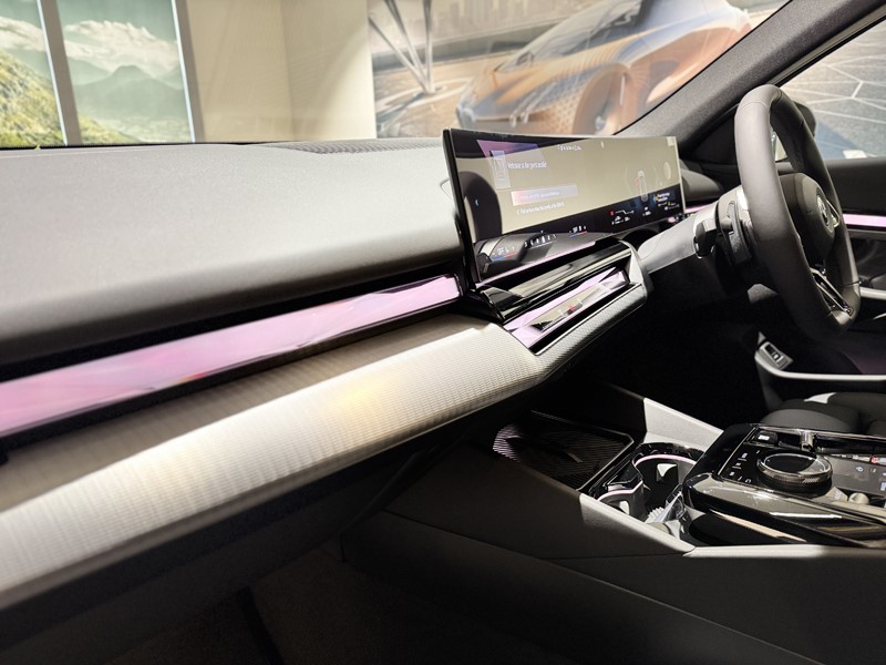  BMW 5 SERIES 530e M Sport 4dr Auto 5226916