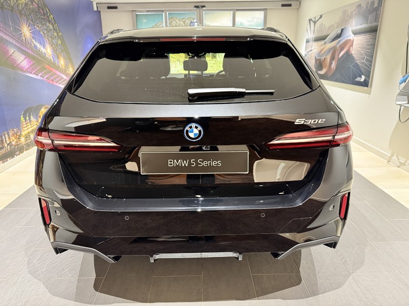  BMW 5 SERIES 530e M Sport 5dr Auto 5570262
