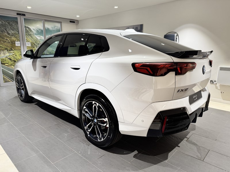  BMW iX2 150kW eDrive20 Shadow Edition 65kWh 5dr Auto