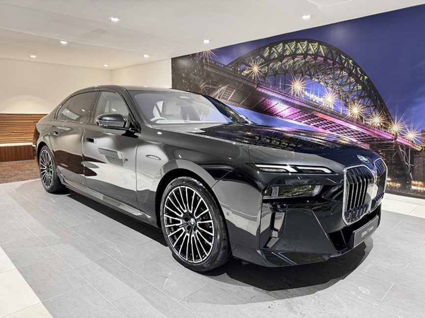 BMW 7 SERIES