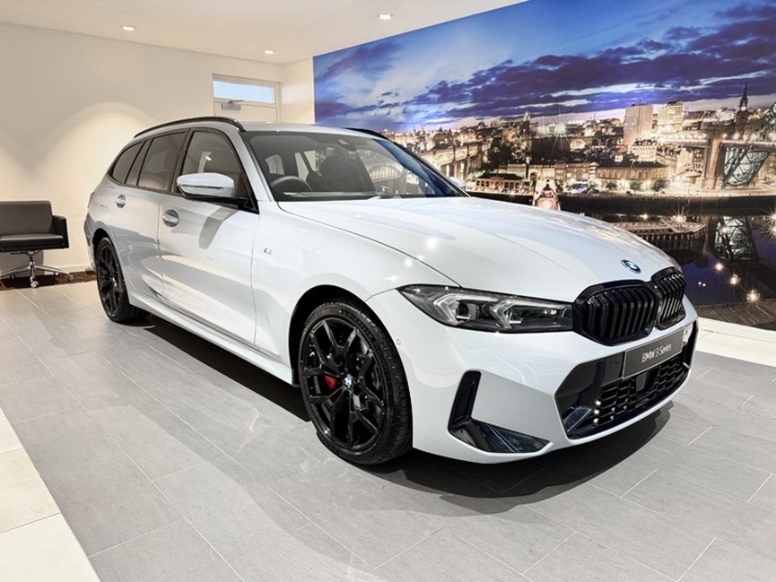 BMW 3 SERIES