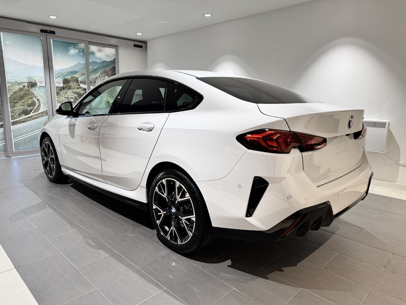  BMW 2 SERIES 220 M Sport 4dr Step Auto