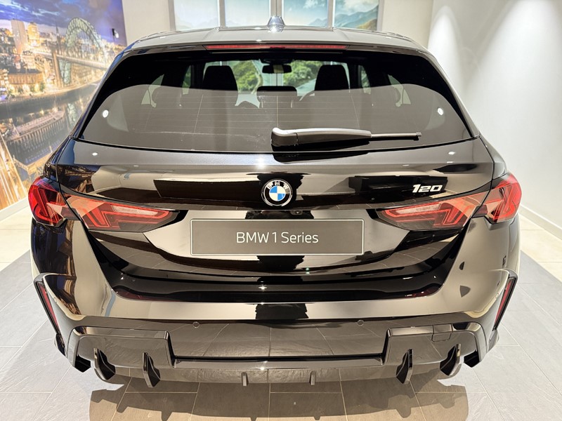 2026 (26) BMW 1 SERIES 120 M Sport 5dr Step Auto 5314444