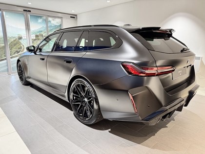 BMW M5 5dr DCT