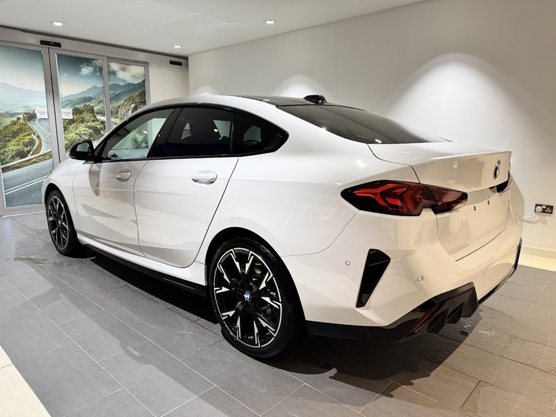  BMW 2 SERIES 220 M Sport 4dr Step Auto