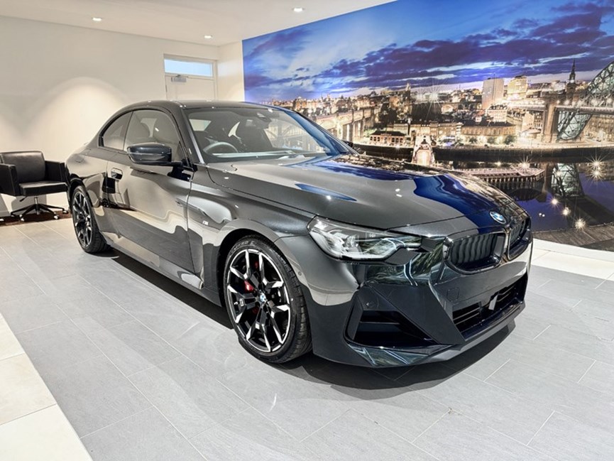 BMW 2 SERIES