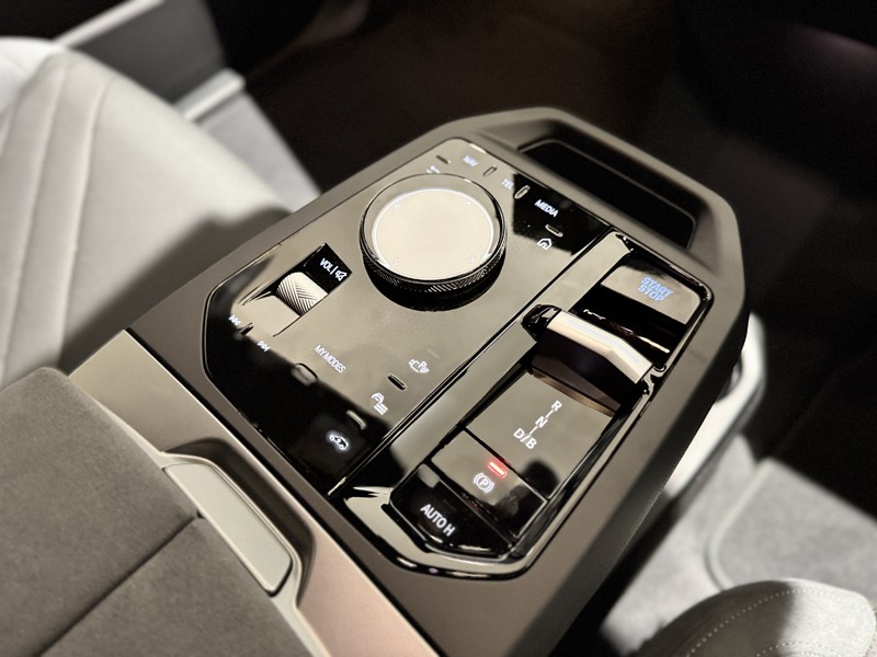  BMW iX 400kW xDrive60 M Sport 112kWh 5dr Auto [Tech/Pro] 5471466