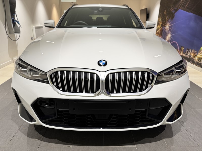 BMW 3 SERIES 320i M Sport 5dr Step Auto 5463525