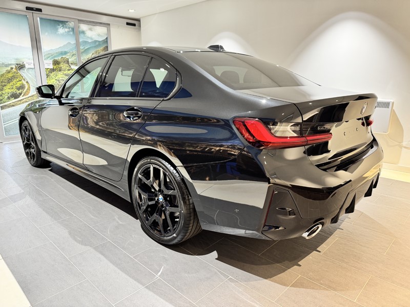  BMW 3 SERIES 320i M Sport 4dr Step Auto
