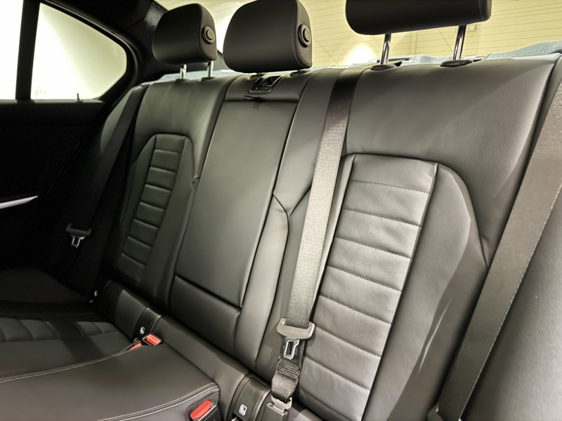  BMW 3 SERIES 330e M Sport 4dr Step Auto 5509020