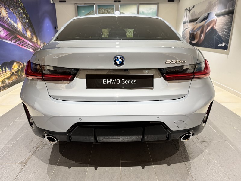  BMW 3 SERIES 330e M Sport 4dr Step Auto 5509023