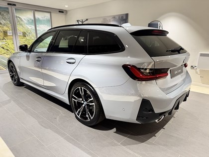 BMW 3 SERIES 320i M Sport 5dr Step Auto