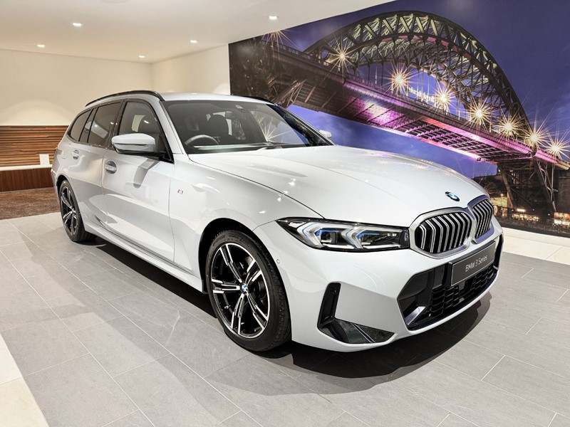  BMW 3 SERIES 320i M Sport 5dr Step Auto