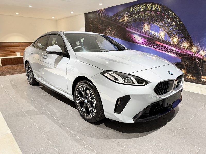  BMW 2 SERIES 220 M Sport 4dr Step Auto