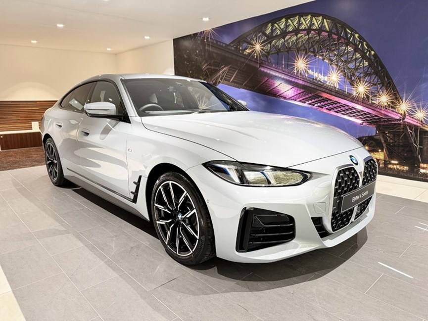 BMW 4 SERIES