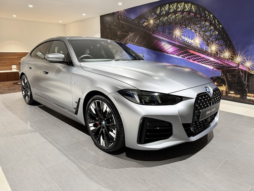 BMW 4 SERIES
