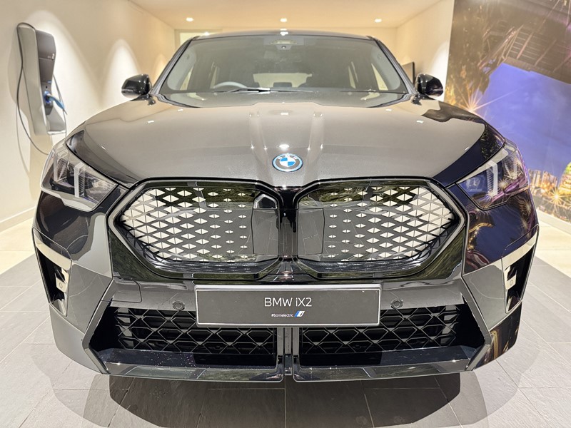  BMW iX2 150kW eDrive20 Shadow Edition 65kWh 5dr Auto 5586728
