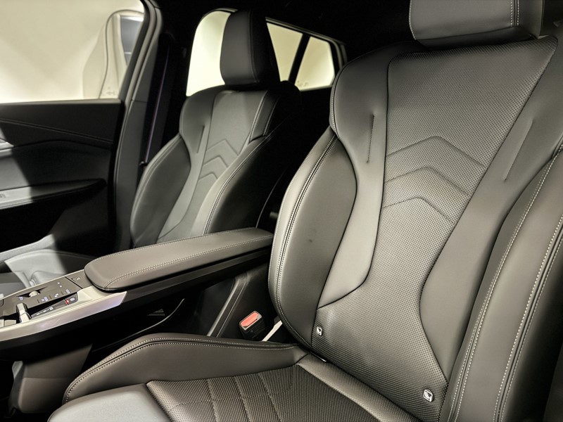  BMW iX2 150kW eDrive20 Shadow Edition 65kWh 5dr Auto 5586723