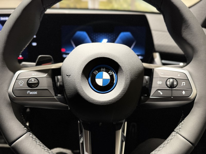  BMW iX2 150kW eDrive20 Shadow Edition 65kWh 5dr Auto 5586729