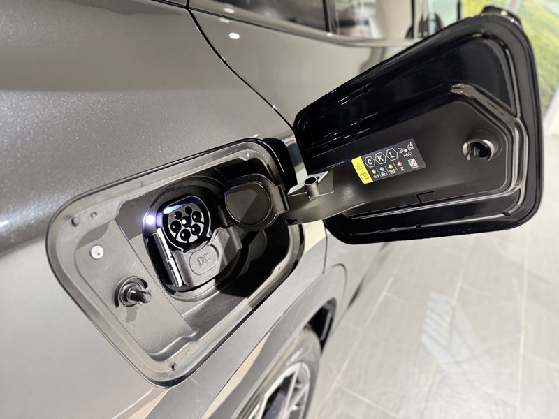  BMW iX2 150kW eDrive20 Shadow Edition 65kWh 5dr Auto 5586736