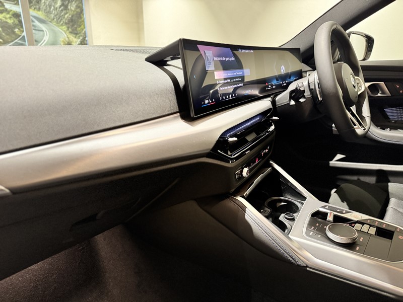  BMW 2 SERIES 220i M Sport Pro 2dr Step Auto 5606641