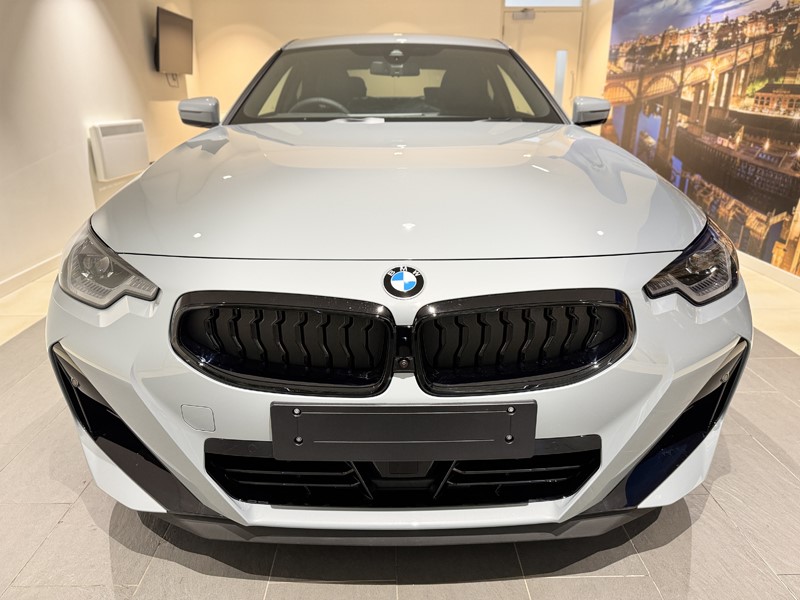  BMW 2 SERIES 220i M Sport Pro 2dr Step Auto 5609250
