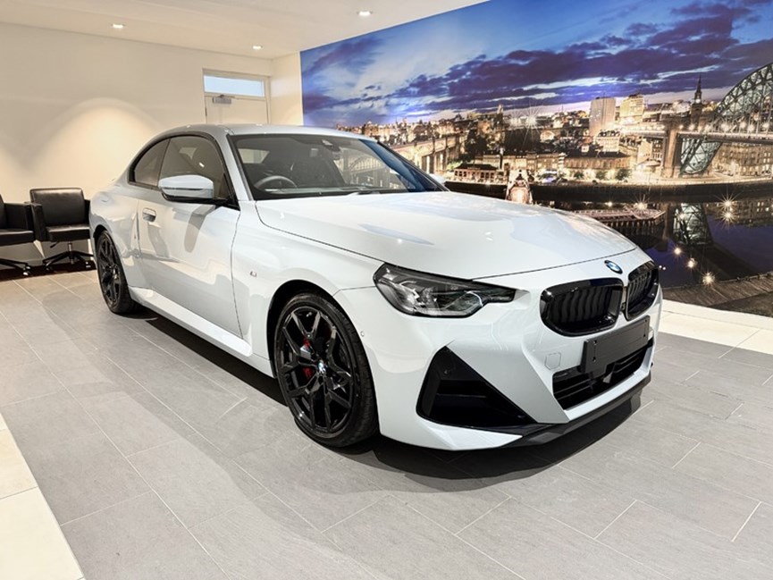 BMW 2 SERIES