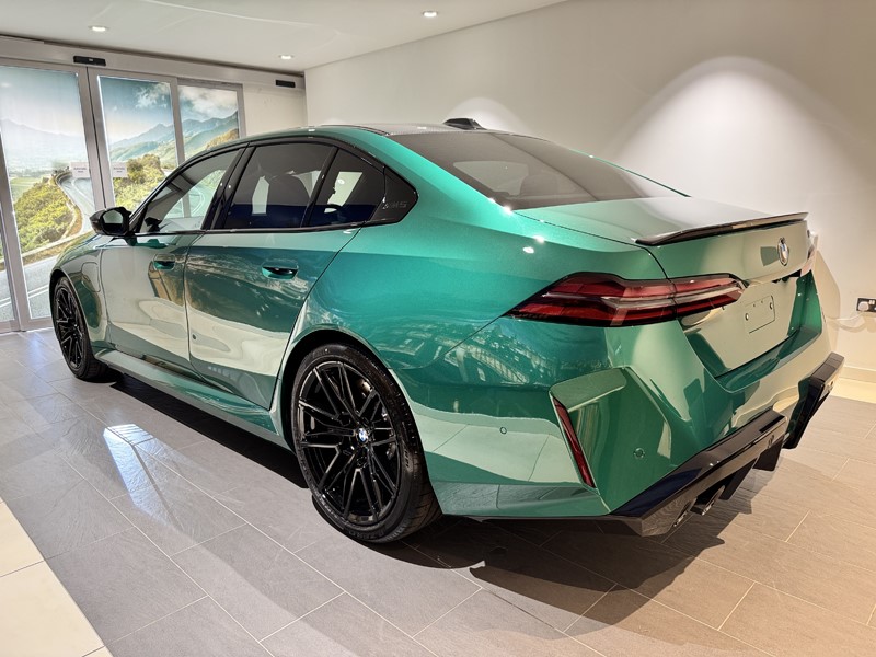  BMW M5 4dr DCT