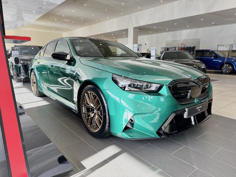  BMW M5 4dr DCT