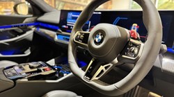 BMW M5 4dr DCT 5615095