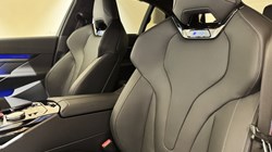 BMW M5 4dr DCT 5615100