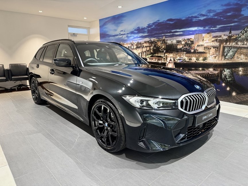 BMW 3 SERIES