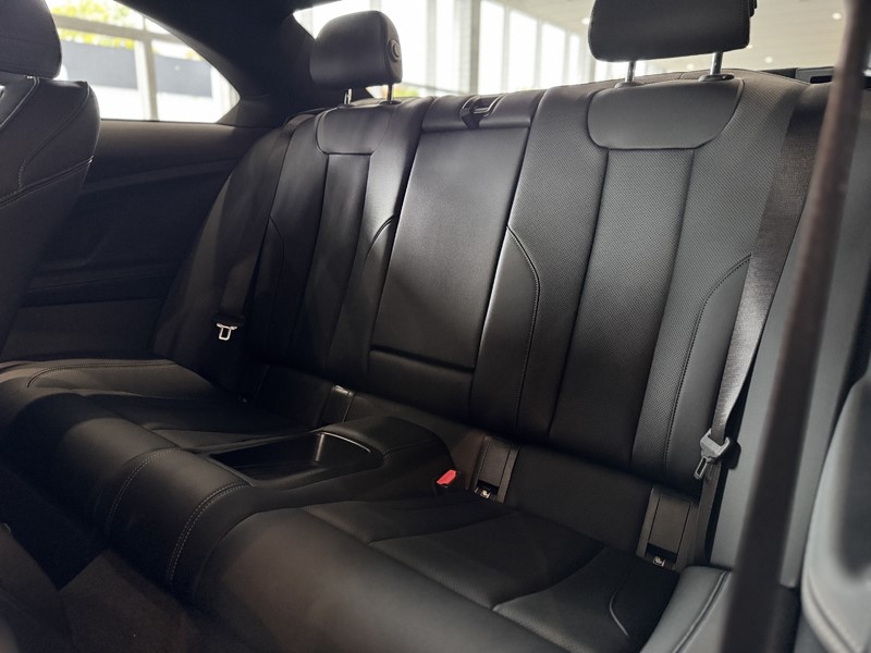  BMW 2 SERIES 220i M Sport 2dr Step Auto 5908288