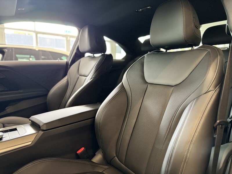  BMW 2 SERIES 220i M Sport 2dr Step Auto 5908287