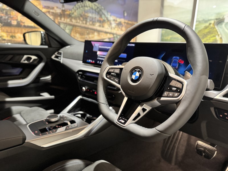  BMW 2 SERIES 220i M Sport 2dr Step Auto 5726975