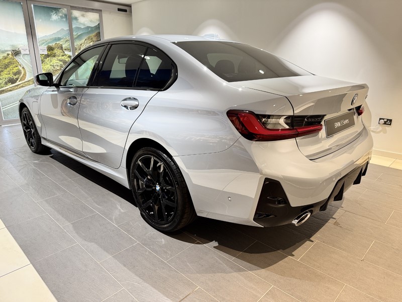  BMW 3 SERIES 330e M Sport 4dr Step Auto 5788864