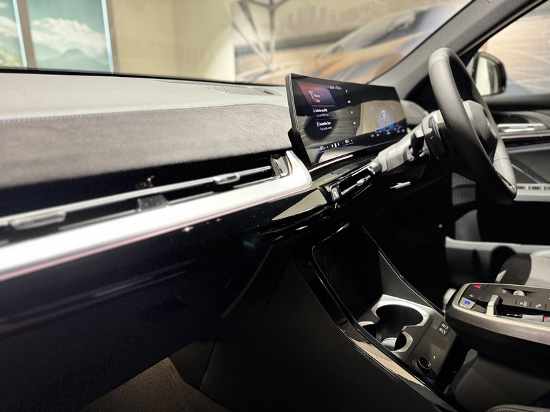  BMW iX2 150kW eDrive20 Shadow Edition 65kWh 5dr Auto 5908375