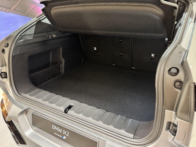  BMW iX2 150kW eDrive20 Shadow Edition 65kWh 5dr Auto 5908381