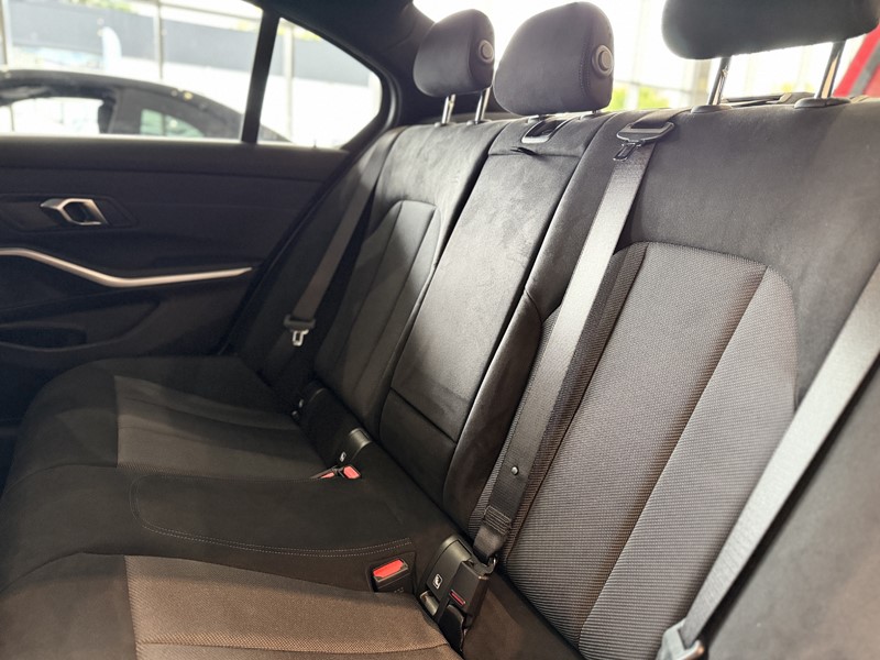  BMW 3 SERIES 320 M Sport 4dr Step Auto 5918613