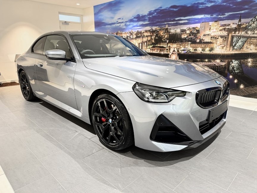 BMW 2 SERIES