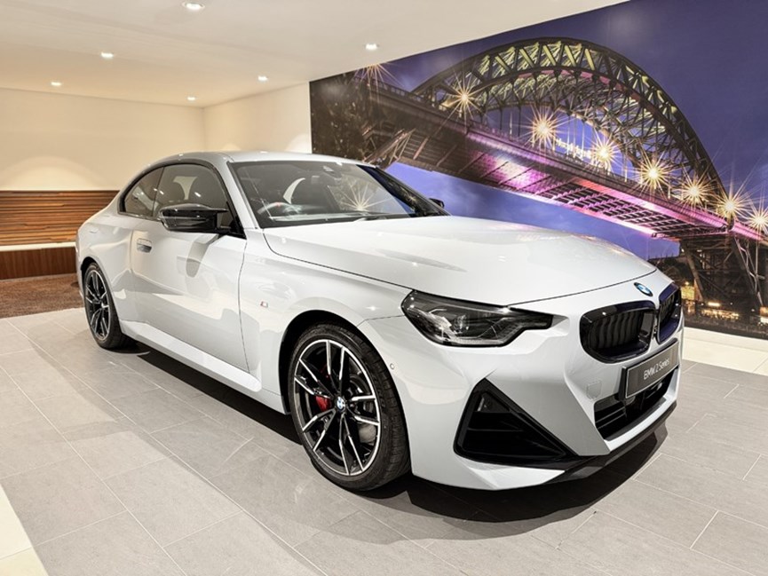 BMW 2 SERIES
