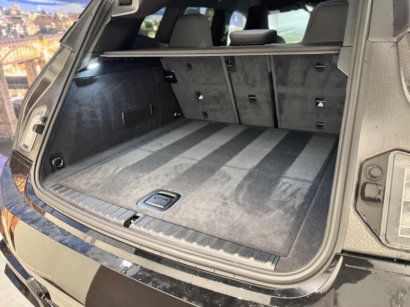  BMW iX 300kW xDrive45 M Sport 101kWh 5dr Auto [Pro Pack] 5901335