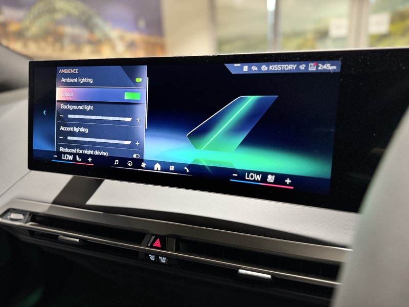  BMW iX 300kW xDrive45 M Sport 101kWh 5dr Auto [Pro Pack] 5901345