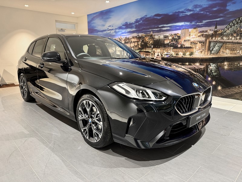 BMW 1 SERIES