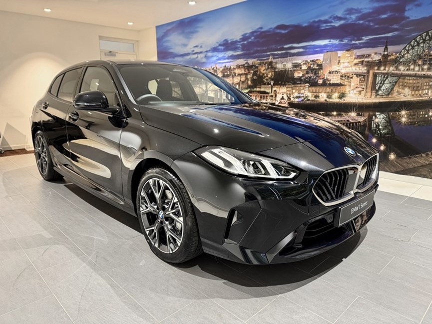BMW 1 SERIES