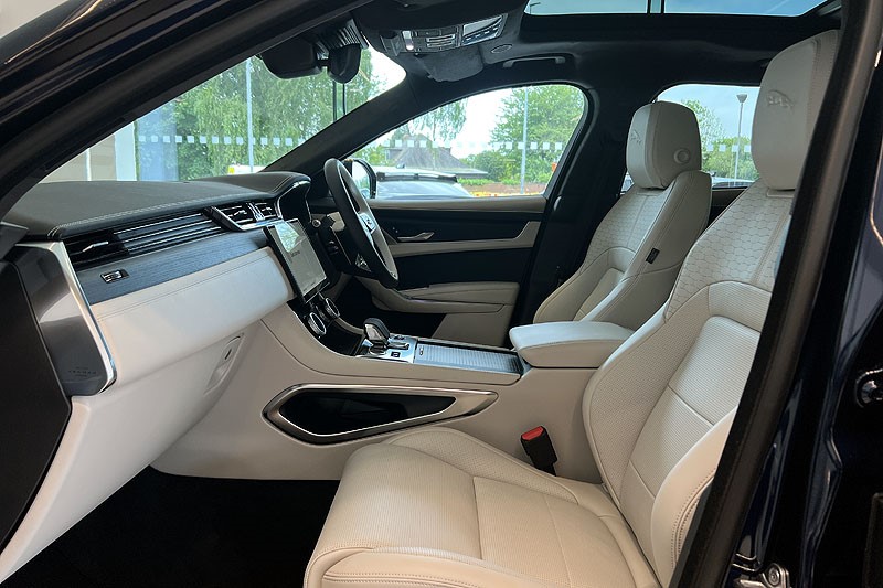  JAGUAR F-PACE 2.0 P400e R-Dynamic HSE Black 5dr Auto AWD 3185588