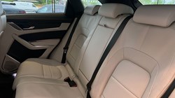 JAGUAR F-PACE 2.0 P400e R-Dynamic HSE Black 5dr Auto AWD 3185598