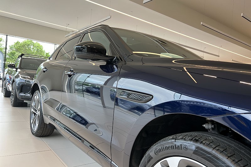  JAGUAR F-PACE 2.0 P400e R-Dynamic HSE Black 5dr Auto AWD 3185584