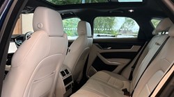 JAGUAR F-PACE 2.0 P400e R-Dynamic HSE Black 5dr Auto AWD 3185596